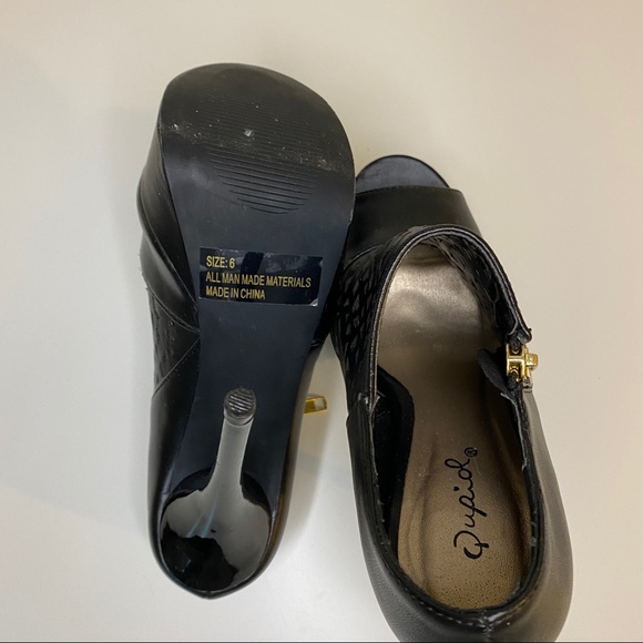 🚫SOLD🚫 Black Qupid Perforated Peep Toe High Heel - Picture 4 of 6